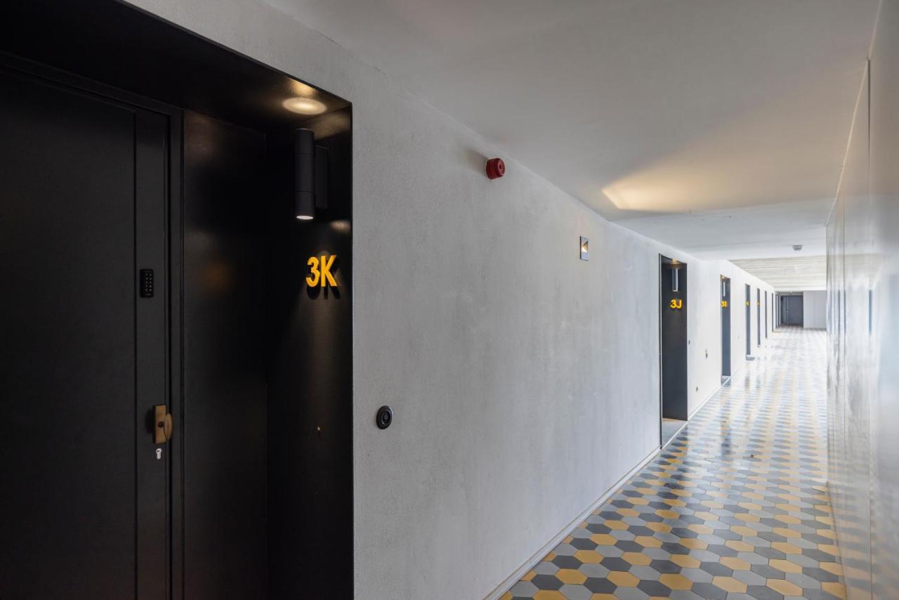Glamorous 3Bdr Apartment In City Center By Lovelystay Лиссабон Экстерьер фото